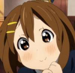 Yui-and-HTT-yui-hirasawa-35127155-500-488.jpg