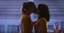 riverdale-betty-veronica-kiss