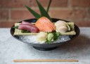 CroppedFocusedImage53038547-44-Sashimi-selection-tuna-salmo[...]