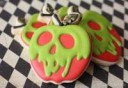 1443208341-poison-apple-sugar-cookies-03-940x650[1].jpg