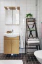 the-small-bathroom