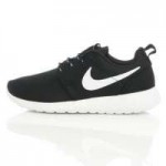 nike-roshe-run-black.jpg