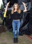 Cara-Delevingne-at-2014-Wireless-Festival-in-London--09.jpg