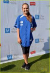 lauren-alaina-scott-mcreery-danielle-bradberry-hope-softbal[...].jpg