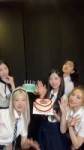 Y2meta.app-CAKE 막방 기념 케이크도 왕! 하고 먹어버려 다 yeah like❤️�� #ITZY #MIDZY #ITZYCAKE #CAKEChallenge-(1080p).mp4