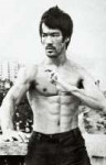 kinopoisk.ru-Bruce-Lee-559492.jpg