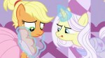 LilyLacefixingApplejacksdresscollarS7E9.png