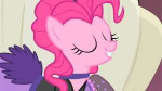 PinkiePiesingingS1E21.png