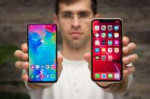 Samsung-Galaxy-S10e-vs-Apple-iPhone-XR.jpg