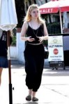 elle-fanning-out-for-lunch-at-sweet-butter-kitchen-in-studi[...].jpg