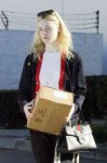 elle-fanning-leaves-a-ups-store-in-studio-city-12-29-2017-11.jpg