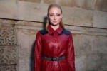 sophie-turner-louis-vuitton-fashion-show-in-paris-03-06-201[...].jpg