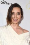 aubrey-plaza-flower-premiere-in-los-angeles-2.jpg