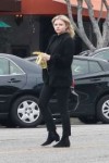 chloe-grace-moretz-running-errands-in-beverly-hills-03-20-2[...].jpg