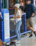 teresa-palemr-at-airport-in-adelaide-03-26-2018-1.jpg