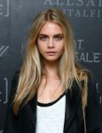 caradelevingnehq.worldmobile4(2).jpg