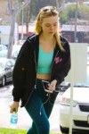 elle-fanning-in-leggings-at-a-gym-session-in-los-angeles-04[...].jpg