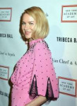 67931784naomi-watts-in-new-york-20180409-4.jpg