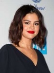 selena-gomez-we-day-california-2018-4.jpg