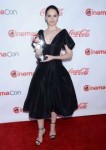 felicity-jones-big-screen-achievement-awards-at-cinemacon-2[...].jpg