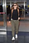 kate-mara-at-jfk-airport-in-new-york-05-02-2018-2.jpg