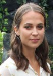 alicia-vikander-tomb-raider-photocall-at-the-unique-hotel-i[...].jpg