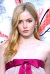 ellie-bamber-gallery-serpentine-summer-party-06-19-2018-12.jpg