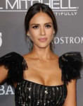 jessica-alba-2018-baby2baby-gala-12.jpg