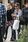 emma-roberts-and-her-mom-shopping-at-the-grove-0.jpg