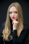 amanda-seyfried-les-miserables-press-conference-in-new-york[...].jpg