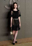 mackenzie-foy-chanel-metiers-d-art-show-in-new-york-12-04-2[...].jpg