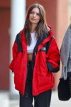 emily-ratajkowski-street-style-12-12-2018-17.jpg