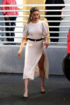 amber-heard-outside-univision-headquarters-in-miami-15.jpg