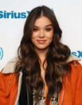 hailee-steinfeld-at-the-siriusxm-studios-in-nyc-12-20-2018-5.jpg