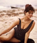 full-claudia-cardinale-1434562206[1].jpg