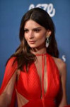 emily-ratajkowski-the-art-of-elysium-s-12th-annual-heaven-g[...].jpg