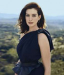 Anne-Hathaway--Town-&-Country-Magazine-2019--04.jpg