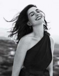 Anne-Hathaway--Town-&-Country-Magazine-2019--06.jpg