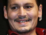 Johnny-Depp-s-Silver-Teeth0499394891474214459.jpg