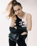 lily-rose-depp-lofficielparis-photoshoot-2019-9.jpg