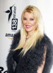 tara-reid-cool-heart-gallery-launch-in-la-2.jpg