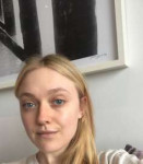 dakota-fanning-personal-pics-01-21-2019-6.jpg