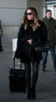 kate-beckinsale-charles-de-gaulle-cdg-airport-in-paris-01-2[...].jpg