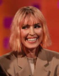 noomi-rapace-the-graham-norton-show-in-london-01-24-2019-3.jpg