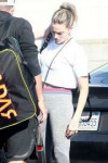 margot-robbie-arrives-at-the-gym-in-la-6.jpg