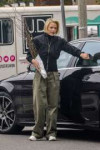 jaime-king-out-in-west-hollywood-5.jpg