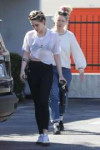 kristen-stewart-out-in-los-angeles-02-18-2019-1.jpg