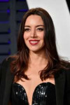 aubrey-plaza-2019-vanity-fair-oscar-party-0.jpg