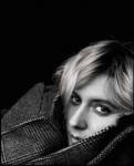 30-gerwig-3.nocrop.w2710.h2147483647.jpg