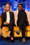 brie-larson-and-samuel-l.-jackson-at-jonathan-ross-show-in-[...].jpg